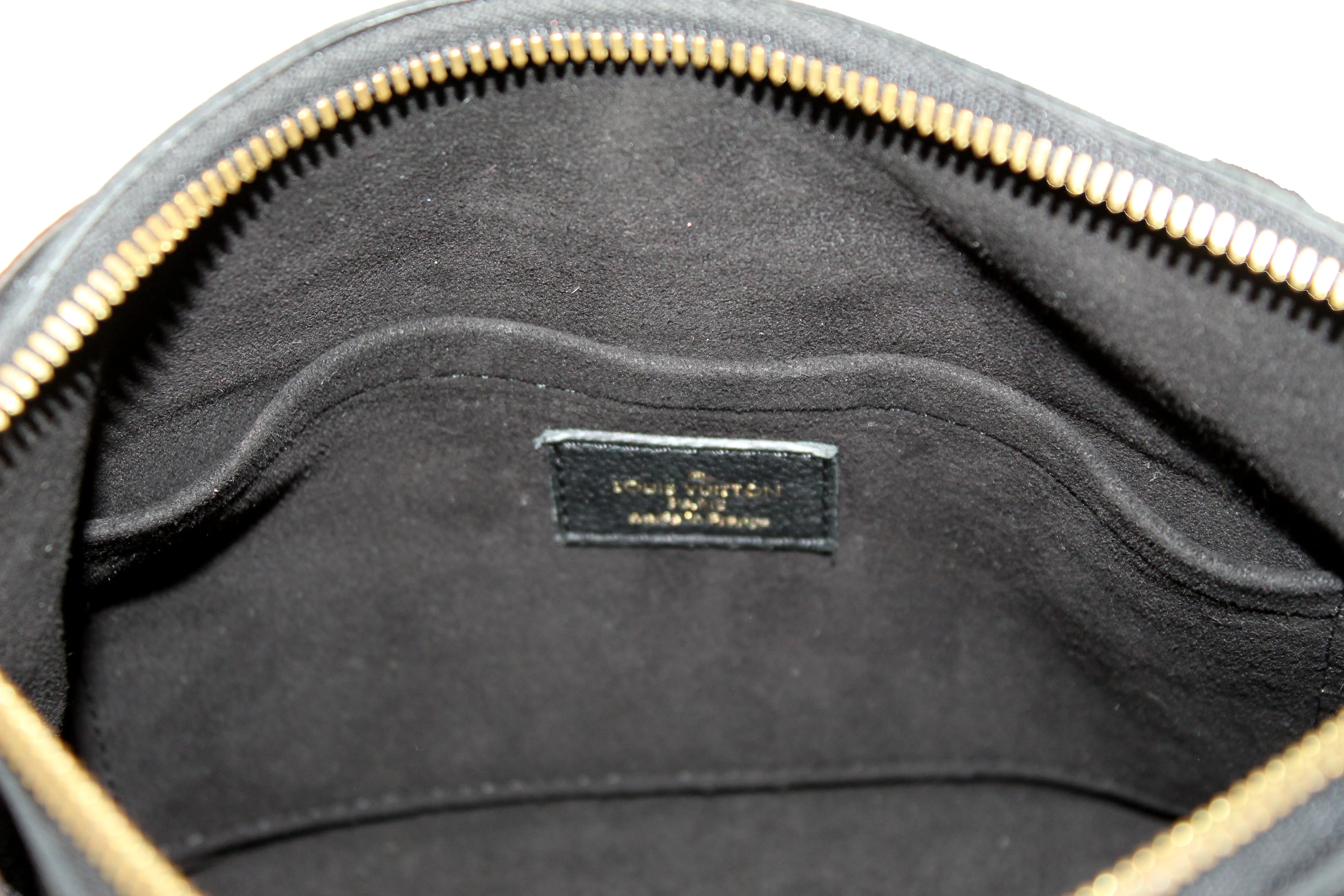 Authentic Louis Vuittion Monogram Canvas Black Pallas BB Full Noir Handbag