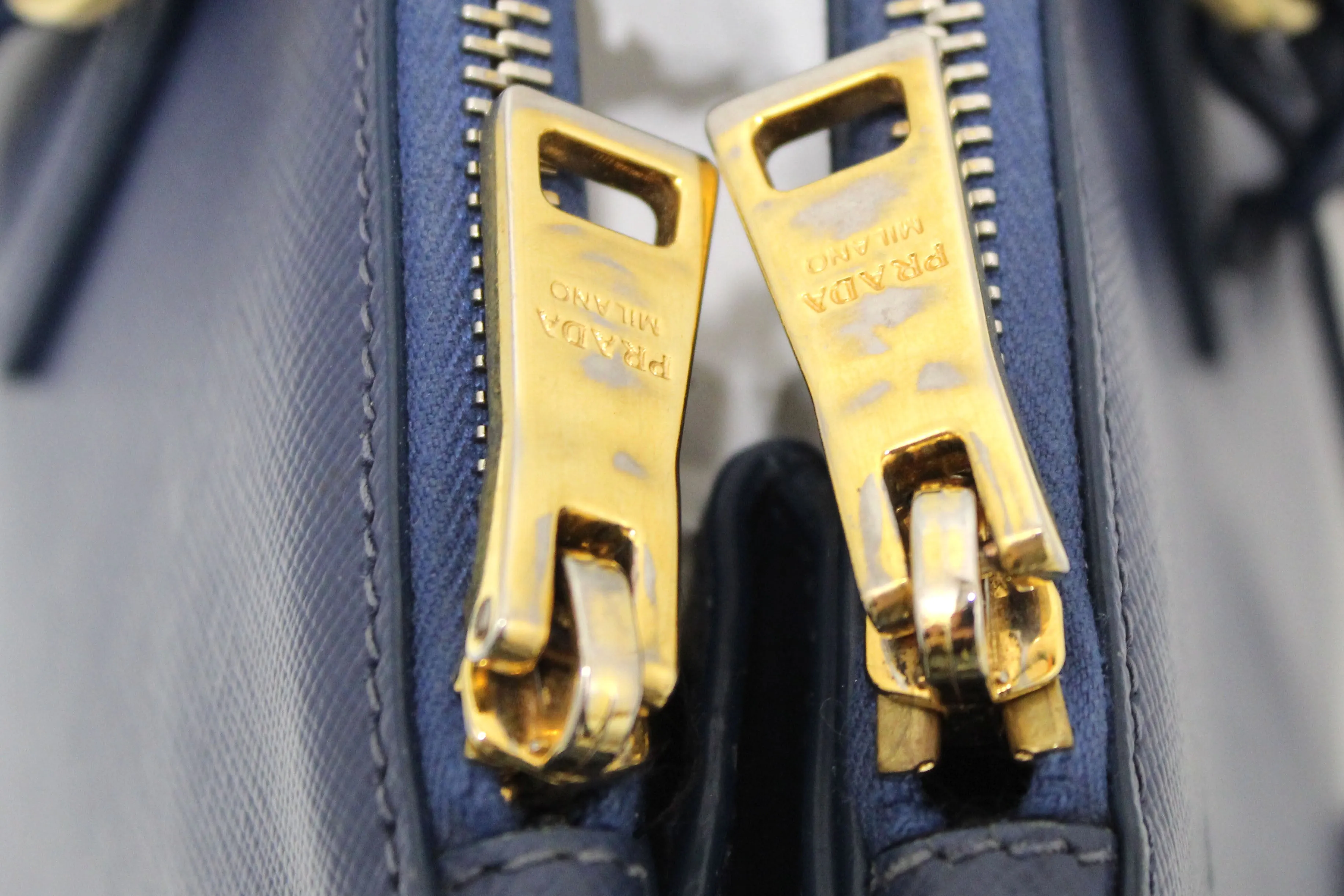 Authentic Prada Blue Saffiano Lux Leather Galleria Large Tote Bag