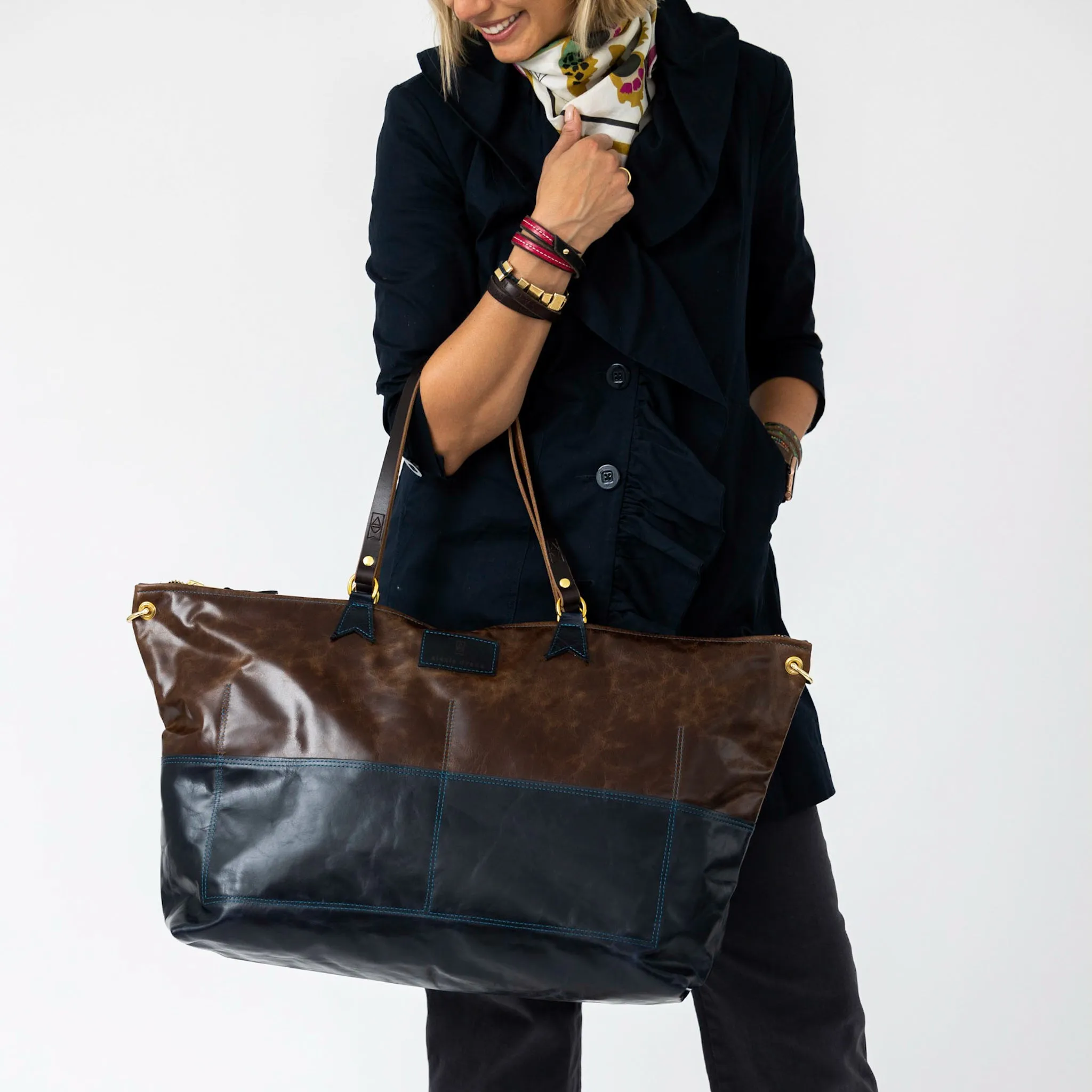 Everyday Collection | Roundabout Weekender Tote