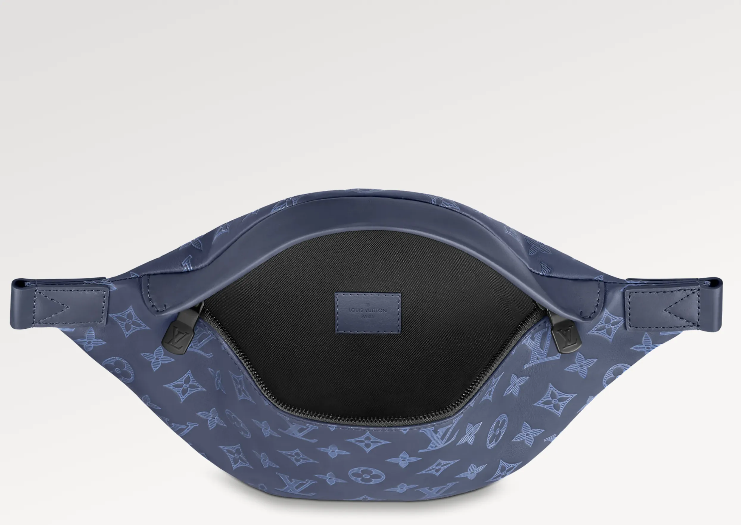 LOUIS VUITTON DISCOVERY BUMBAG PM