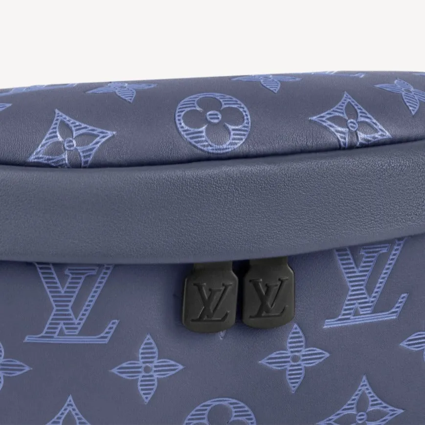 LOUIS VUITTON DISCOVERY BUMBAG PM