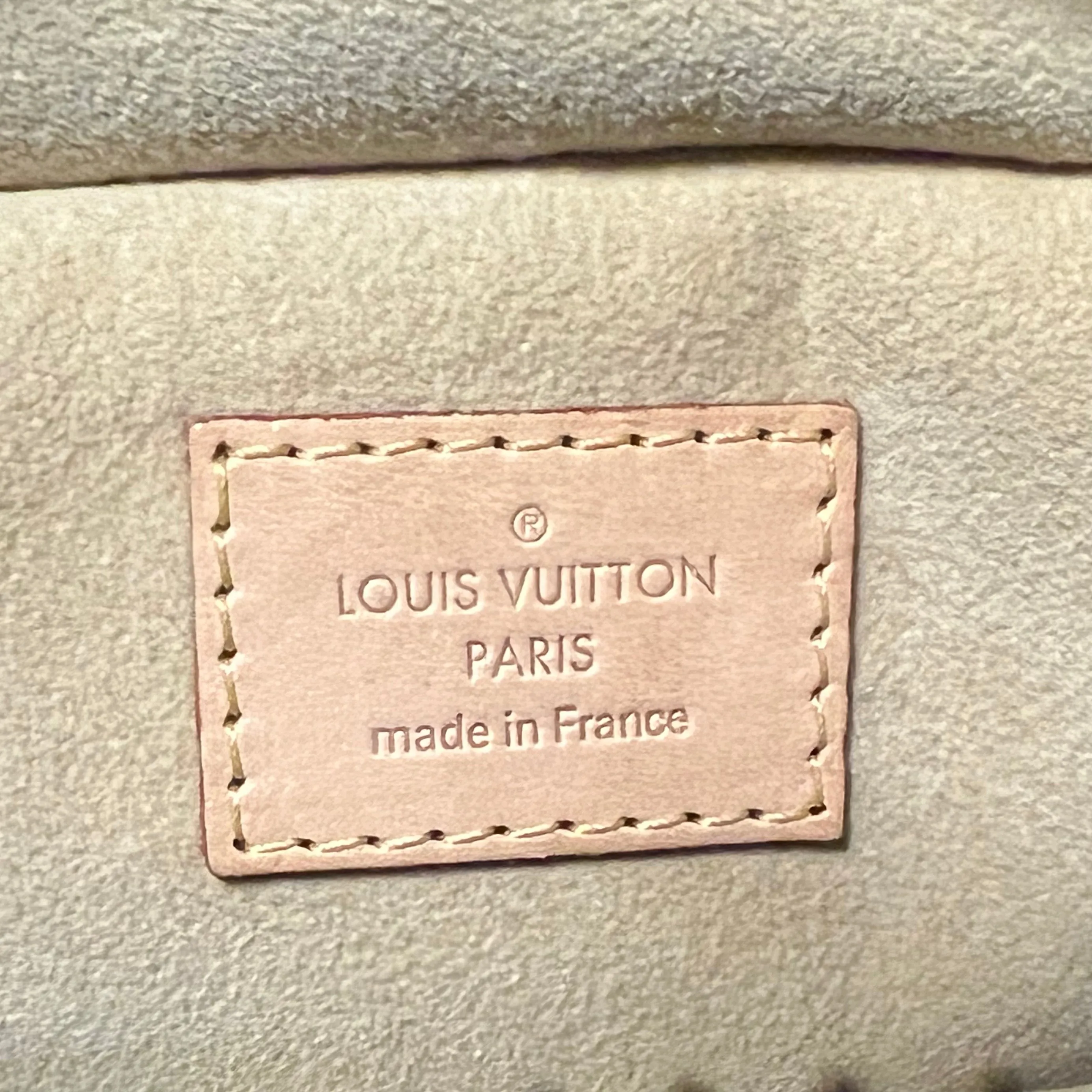 LOUIS VUITTON Manhattan PM