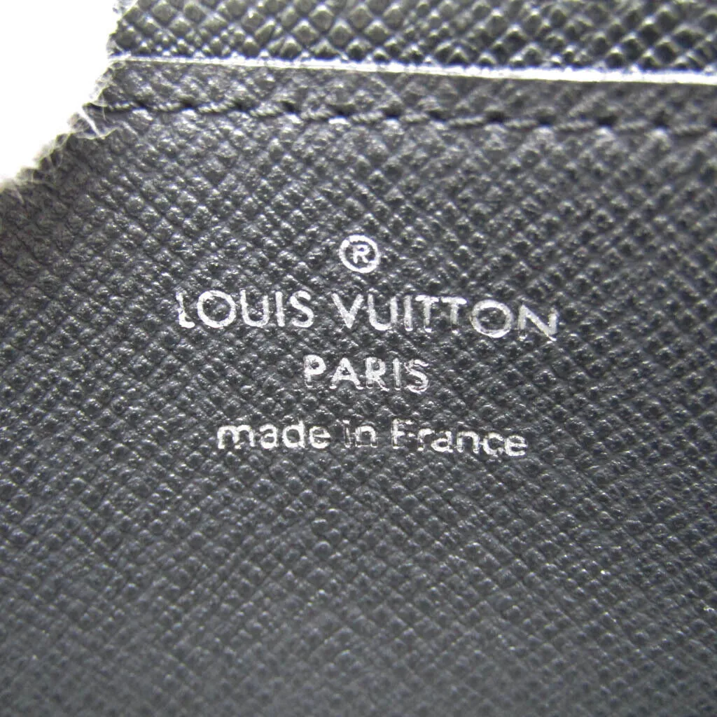 Louis Vuitton Taiga Zippy-Coin- Men's