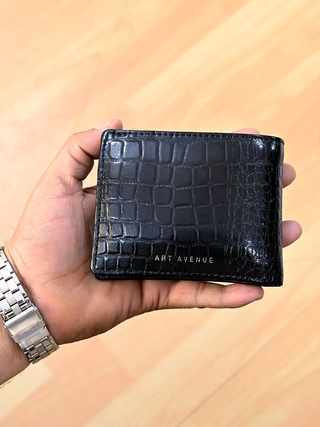 MEN BLACK TEXTURED GENUINE LEATHER WALLET
