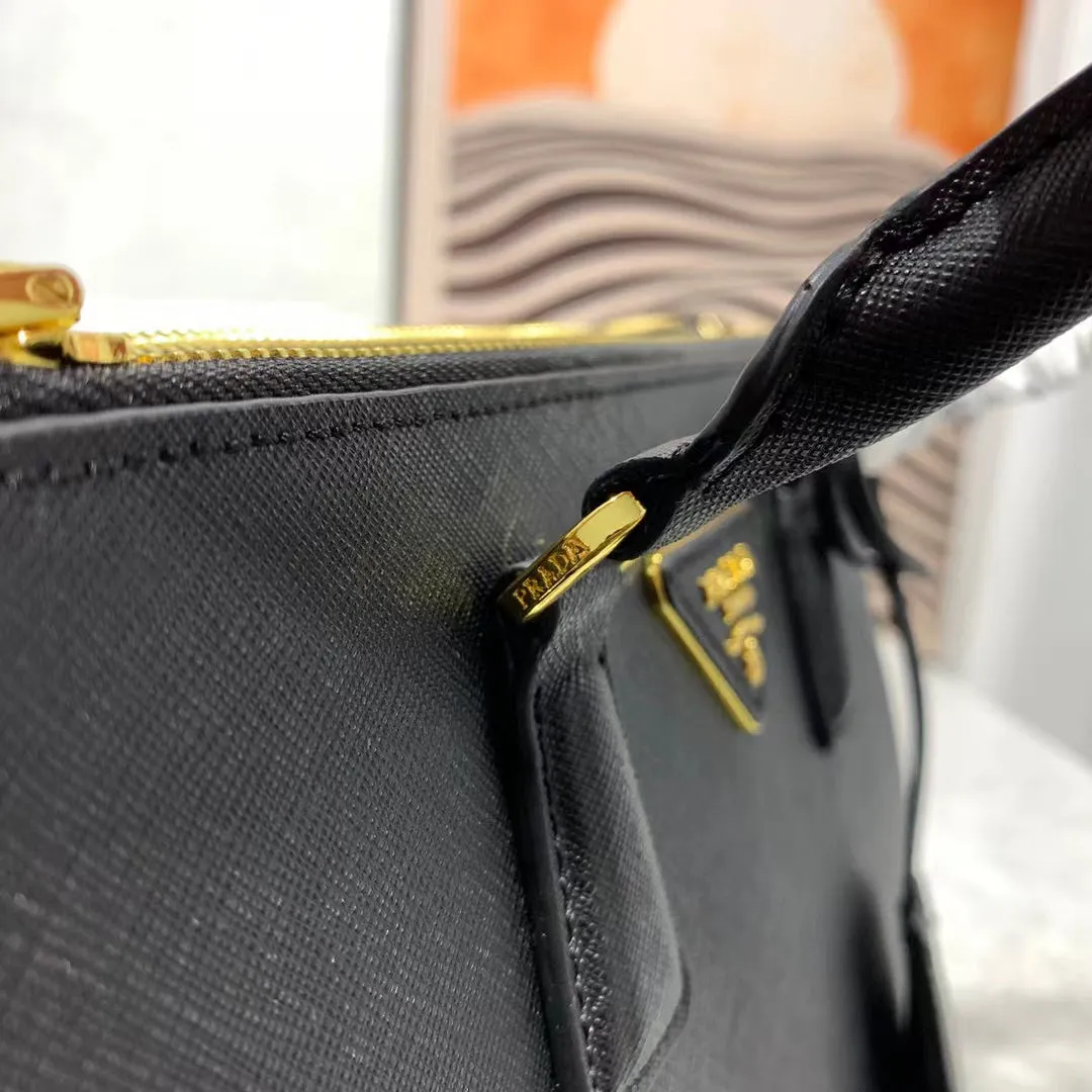 PD175 Galleria Saffiano leather medium bag/11x7.7x4.7inch