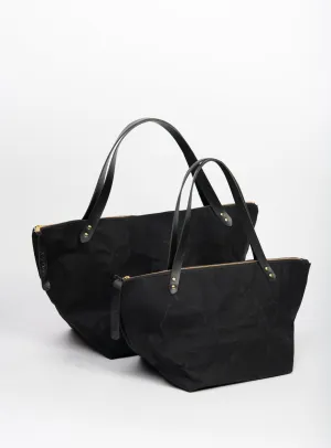 Travel bag in waxed canvas FRONTENAC model