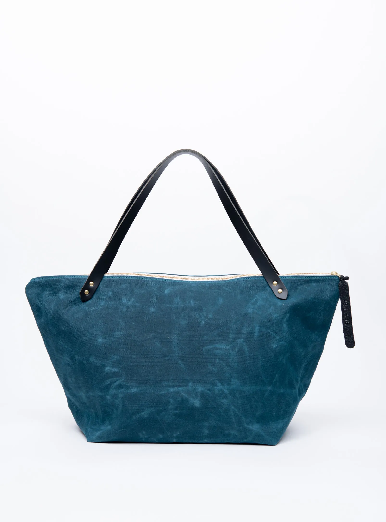 Travel bag in waxed canvas FRONTENAC model