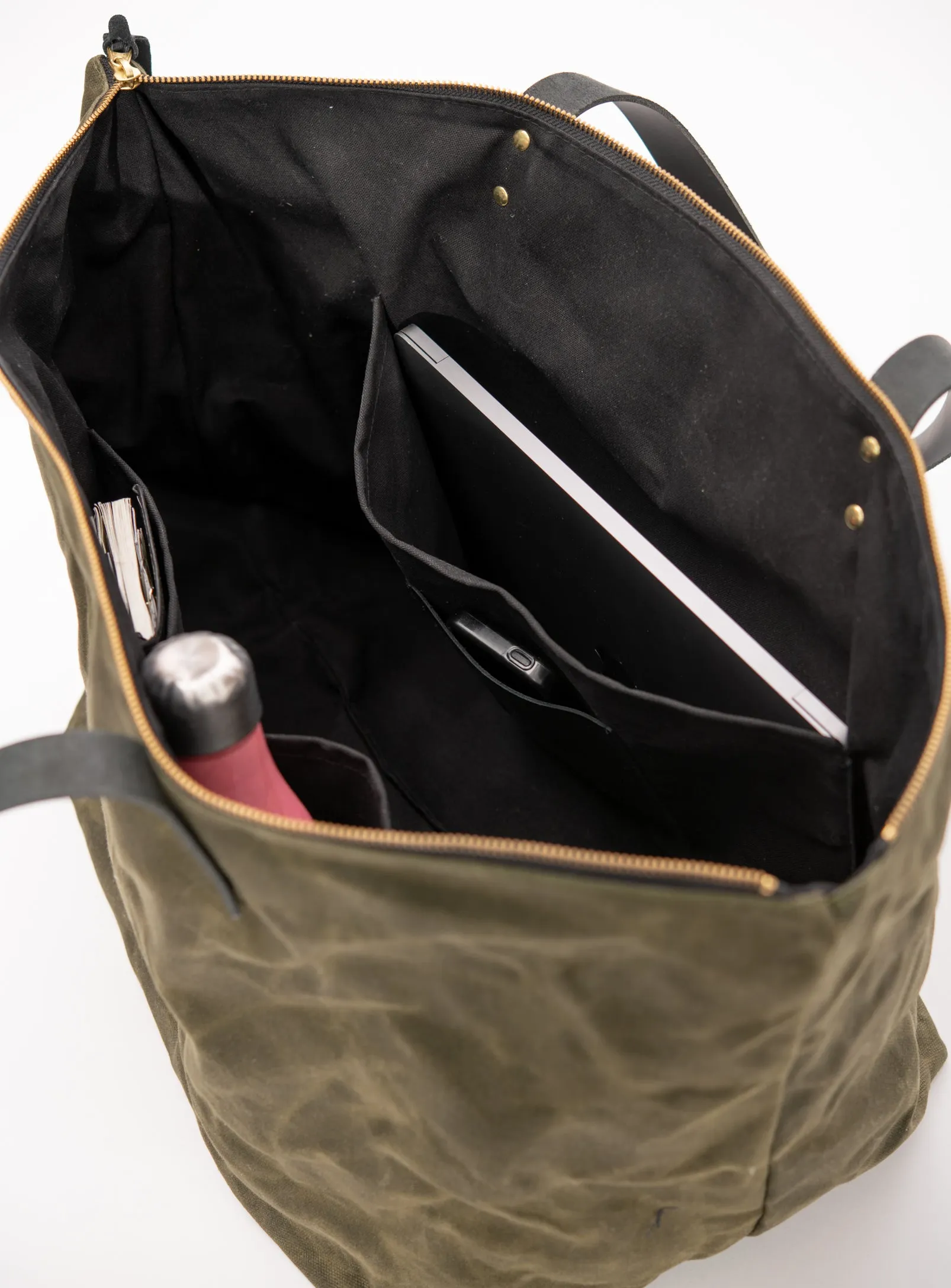 Travel bag in waxed canvas FRONTENAC model