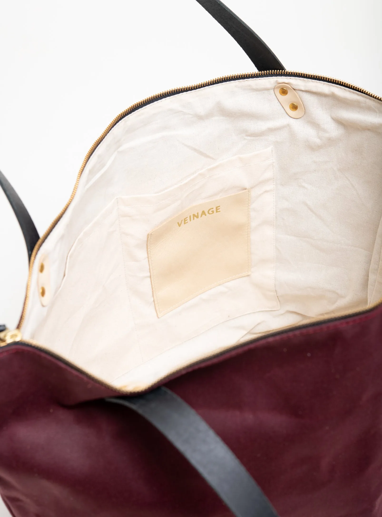 Travel bag in waxed canvas FRONTENAC model